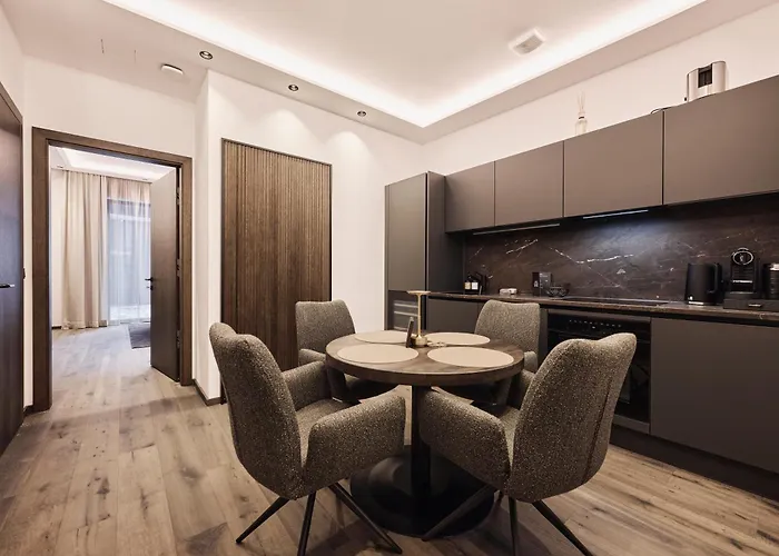 - Modern Luxury Residences * 이스크글