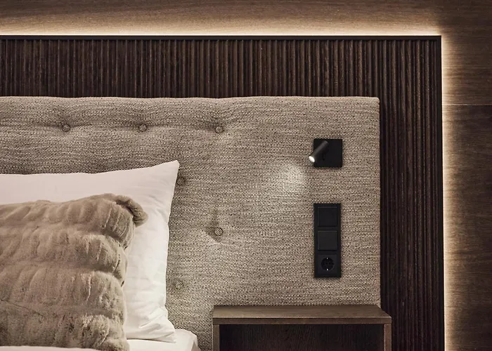 - Modern Luxury Residences 이스크글